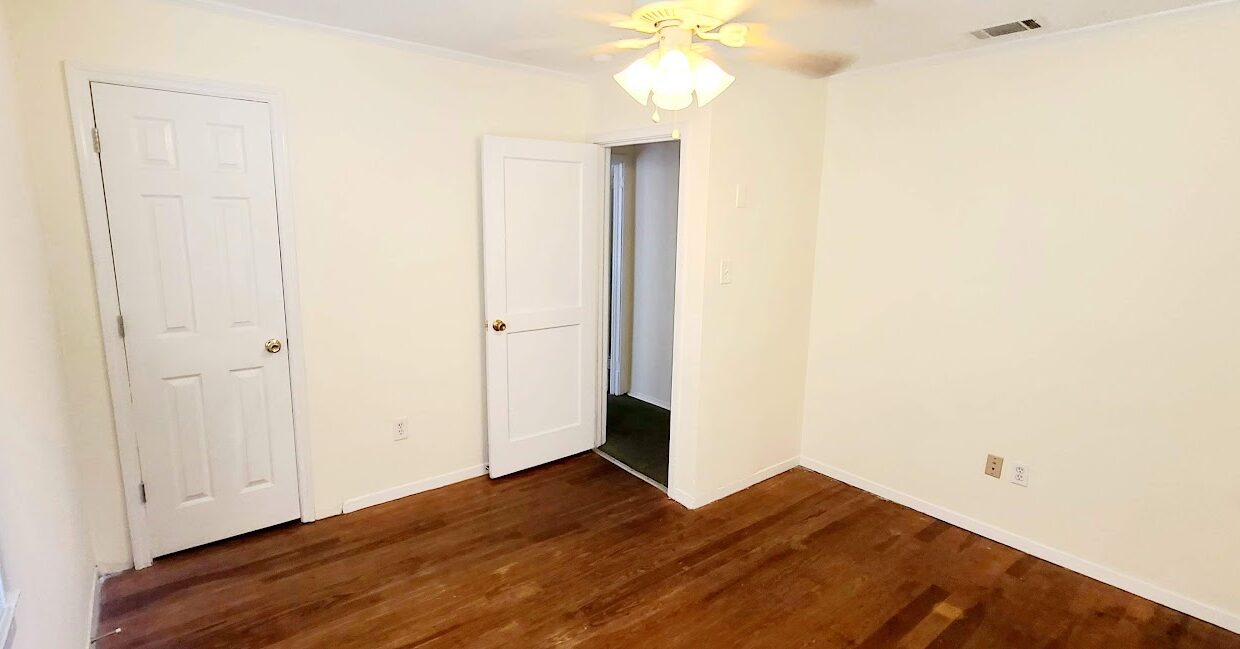 1242 Holden Dr.